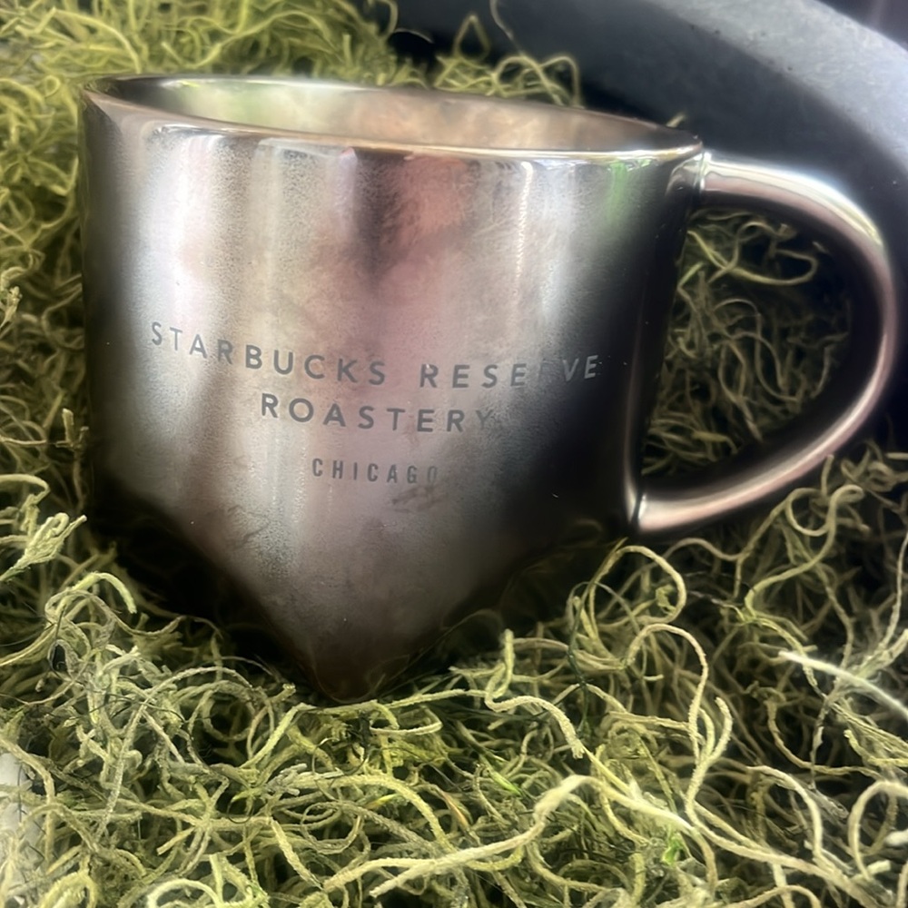 Rare Starbucks Reserve, and Roastery  metallic 12 fl oz Chicago coffee/tea mug